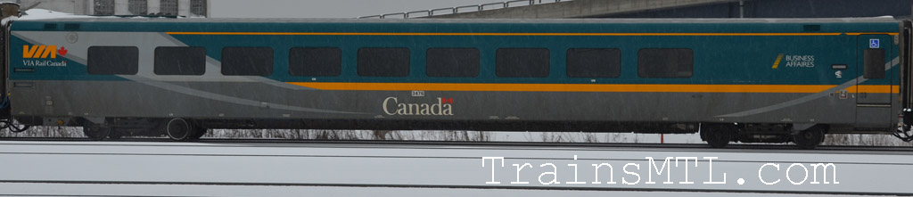 Passenger car VIA 3476 left side  / Wagon de passager VIA 3476 coté gauche